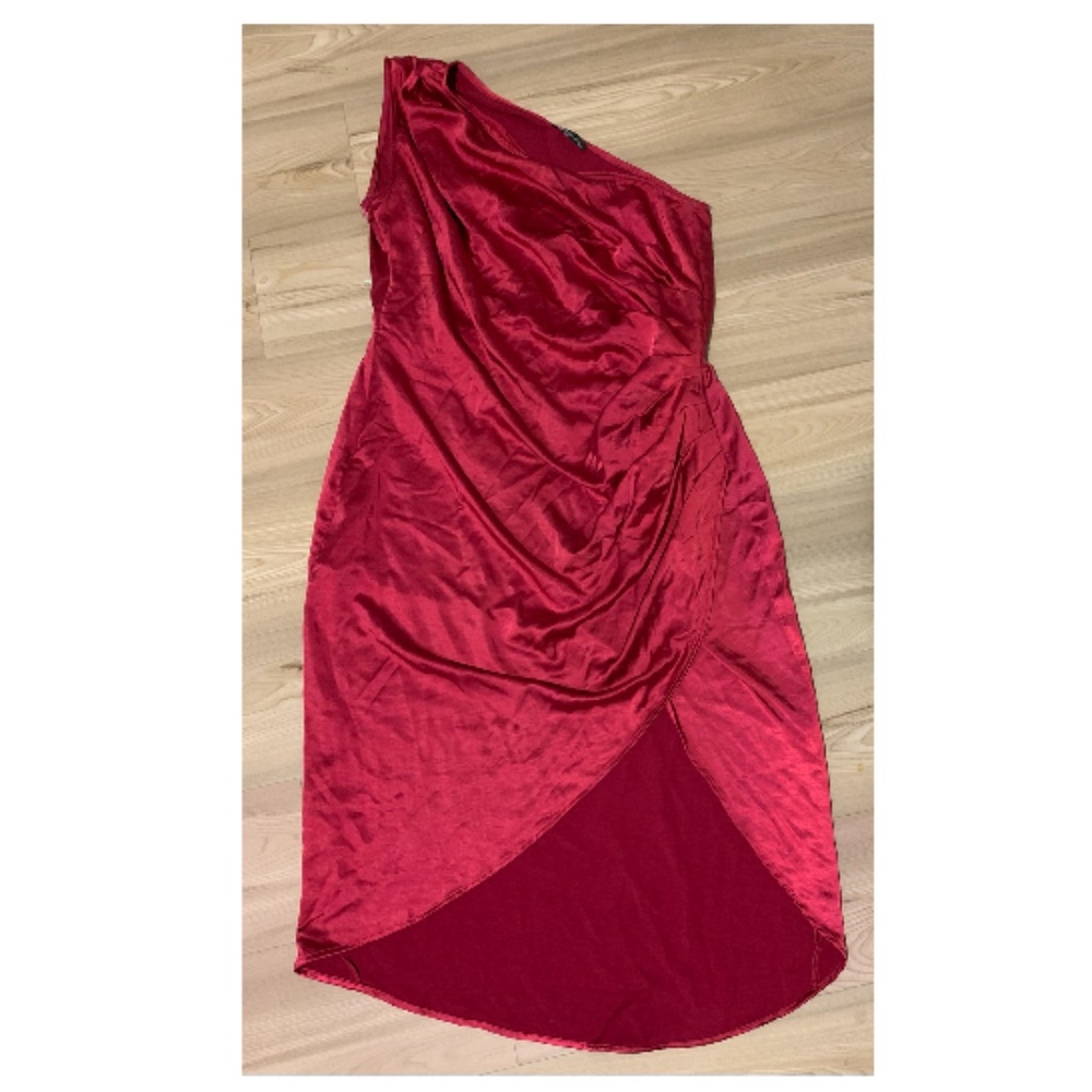 Women’s red one shoulder dress